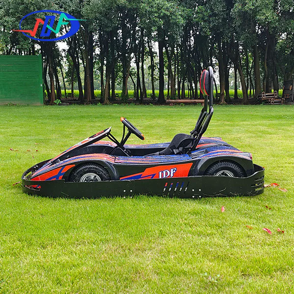 Miért van egy felnőtt elektromos gokart a versenyzõ rajongók végső izgalma?